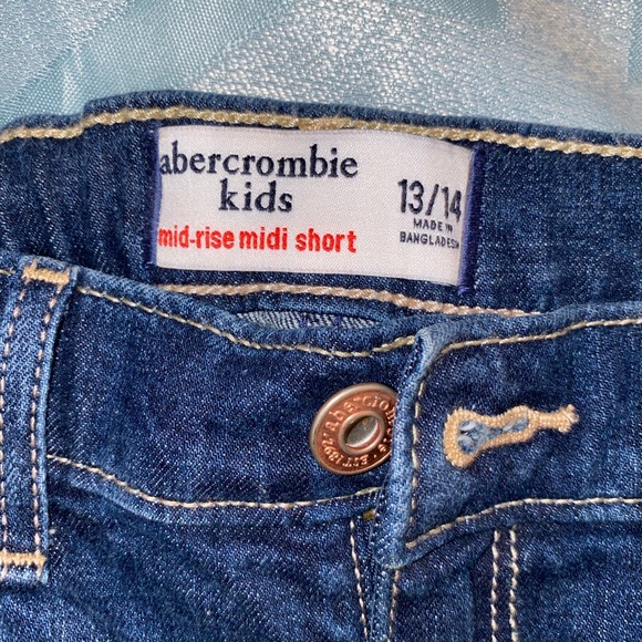 Kid shorts - Picture 4 of 4